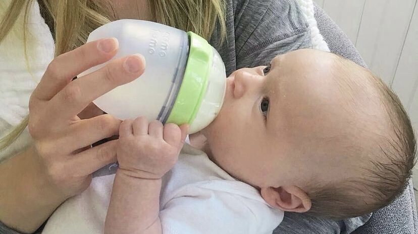 Bebekler Biberona Nasıl Alıştırılır?